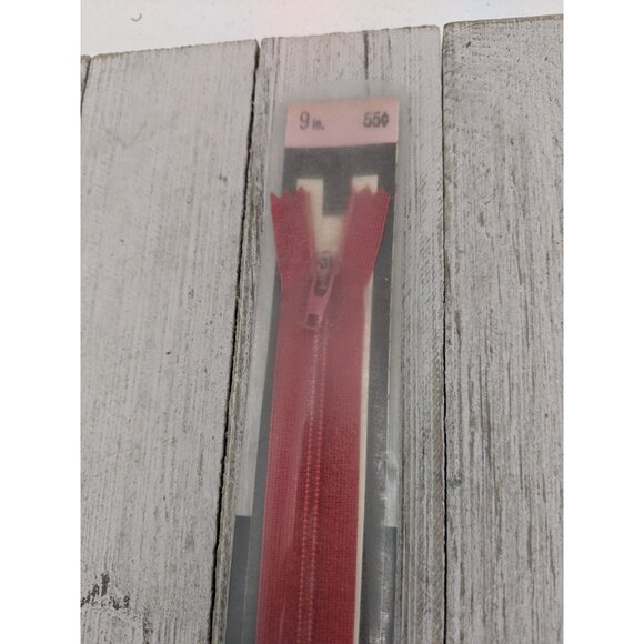 Vintage J&P Coats Flex Knit All Purpose Zipper 9" Red 128 - Picture 2 of 4